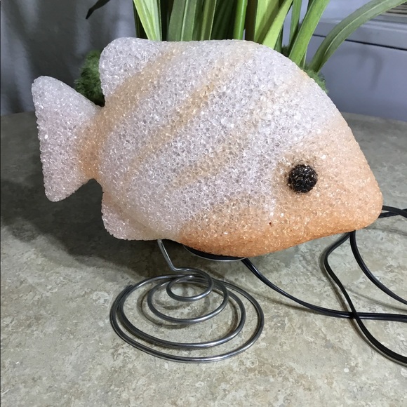 Fun Pink Fish Light - Picture 2 of 7